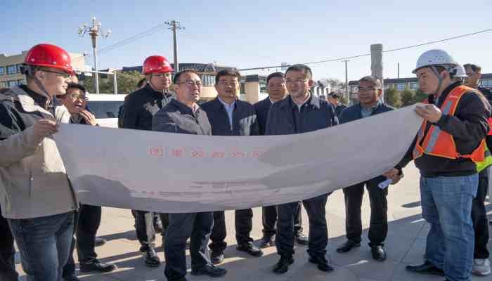 酒泉市委常委、肅州區(qū)委書(shū)記李生潛督查調(diào)研生態(tài)公司多個(gè)在建項(xiàng)目